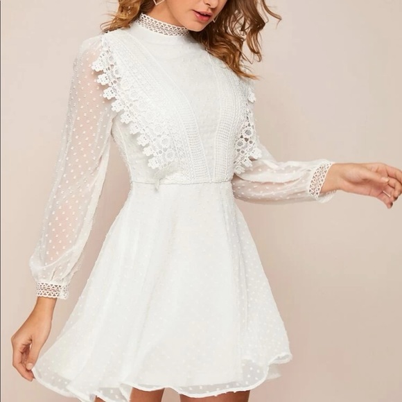 Lace Trim Swiss Dot Overlay White Dress SIZE: M - Picture 3 of 6